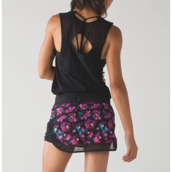 Lululemon Skirt Womens 6 Hotty Hot II Mini Midnight Bloom Black Fuschia Skort - Picture 2 of 10